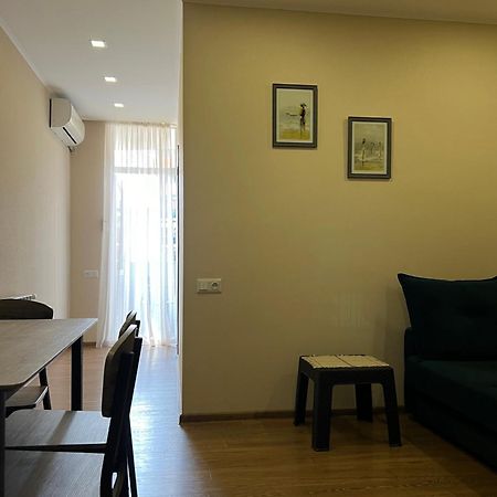 Cosy Apartment Near The Sea バトゥーミ エクステリア 写真