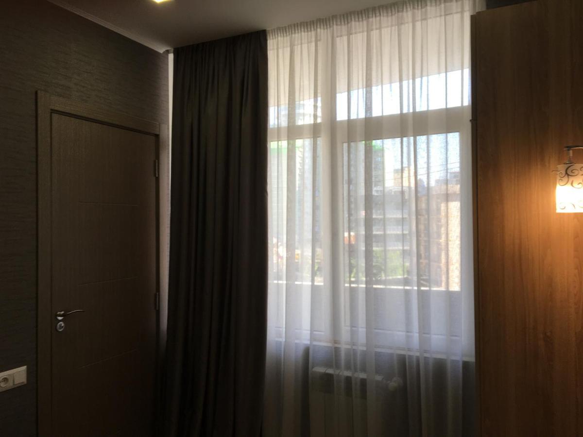 Cosy Apartment Near The Sea バトゥーミ エクステリア 写真